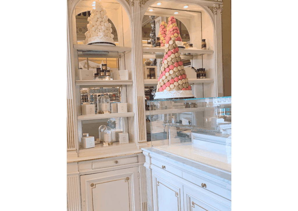 【パリのご褒美スイーツ】マカロン3スポット食べ比べ！カフェでの贅沢時間＆お土産にも最適な店を紹介