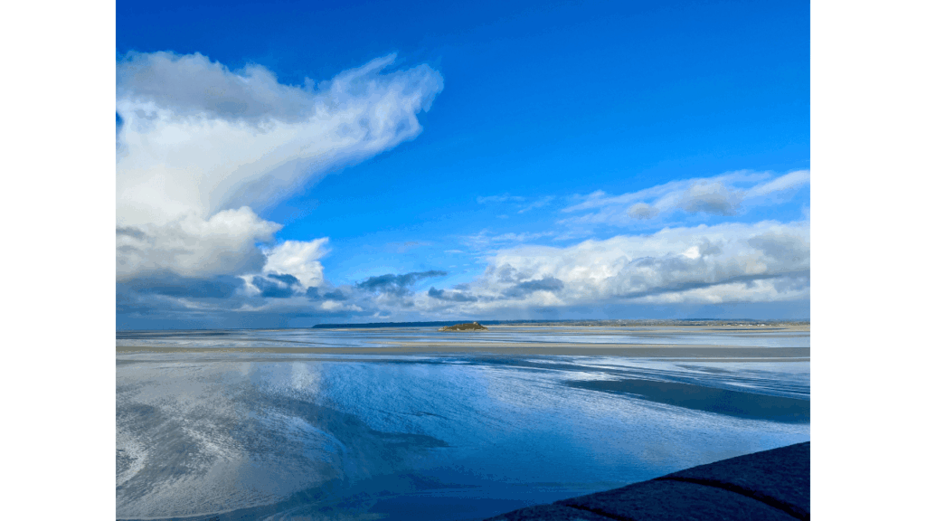 【実体験】モン・サン・ミシェルは日帰りで行ける？レンヌ発モデルコースと注意点まとめ