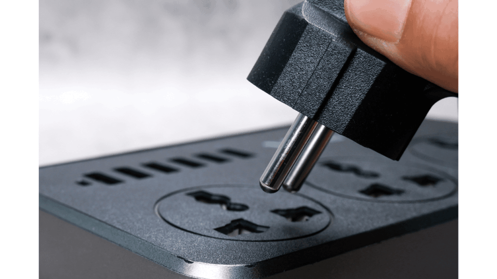 【保存版】海外旅行で「これだけは事前に買っておきたい」必須アイテム完全ガイド