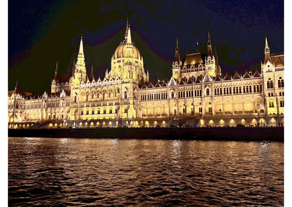 ドナウ川から見るブダペストの夜が美しすぎた【夜景クルーズ体験レポ】